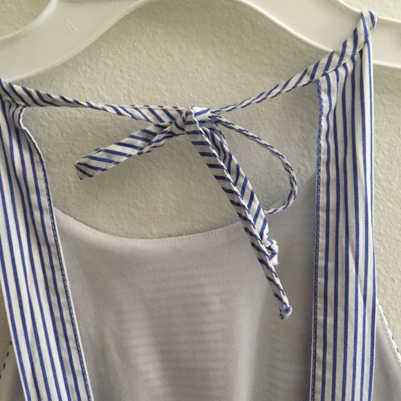 Pretty Floral Dress - Picture 6 of 8